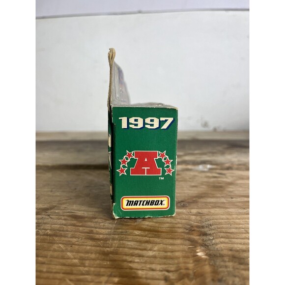 Lot Of 3 Vintage Diecast Collectible NFL Dallas Cowboys Red Bull Trucks And More - Picture 5 of 14